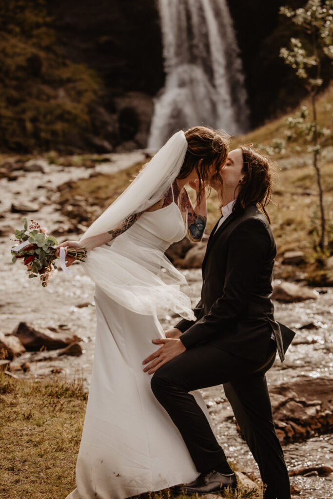 Hochzeit Island Wedding Wasserfall Fotoshooting