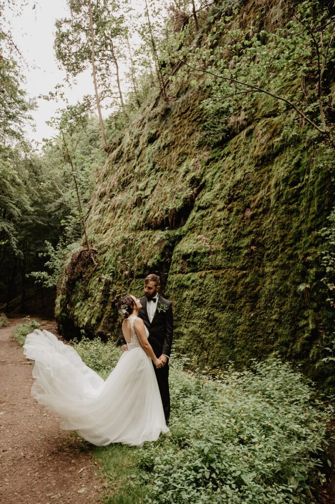 Hochzeit Fernando Mai Wartburg Standesamt Eisenach Brautpaarshooting Landgrafenschlucht