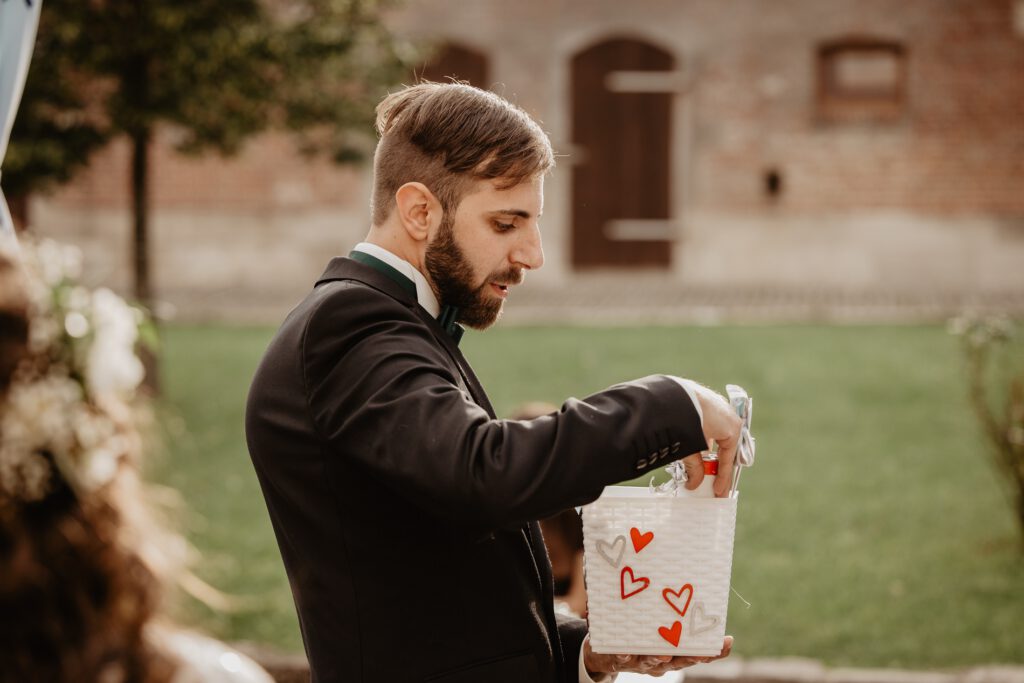 Hochzeit Fernando Mai Wartburg Standesamt Eisenach Feier Wernshausen Eventscheune Metal-Hochzeit